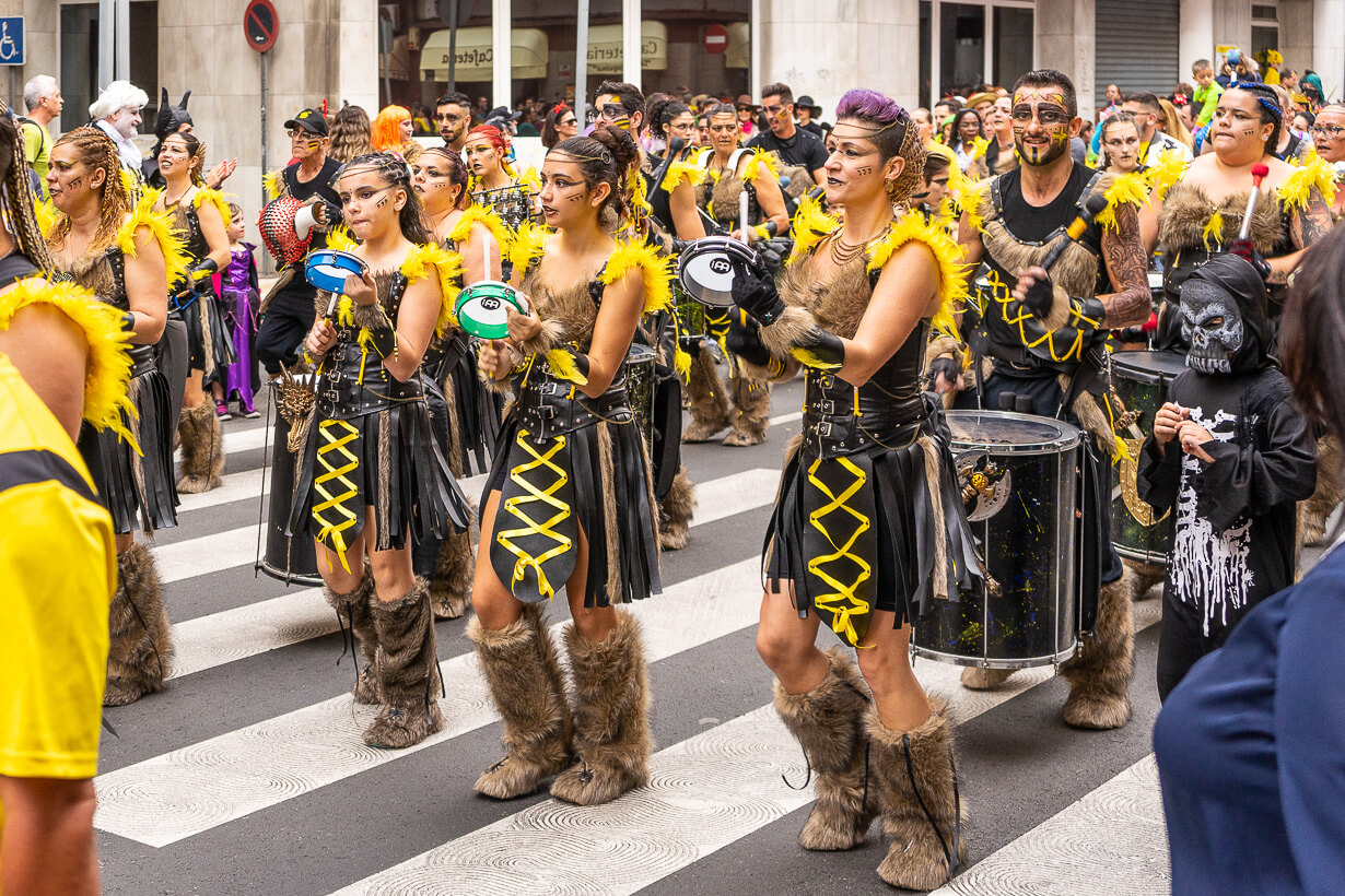 Las Palmasin karnevaalien 2020 lasten paraati, rumpuryhmä