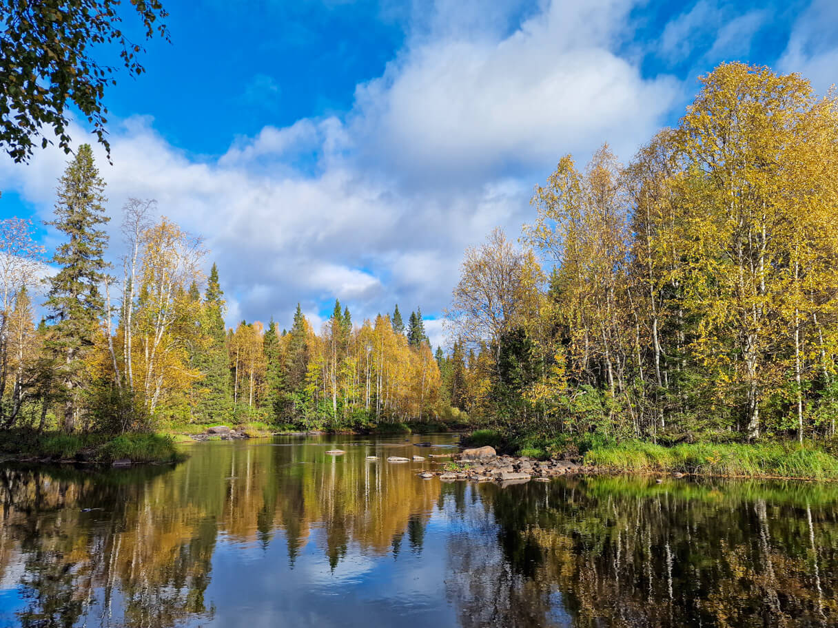 Näkymä Könkäänsaaresta kohti Kielosaarta.